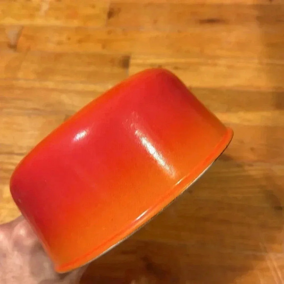 vintage heavy DESCOWARE BELGIUM Orange Flame Enamel Cast Iron Sauce Pan 7C 18 FE - Picture 7 of 7